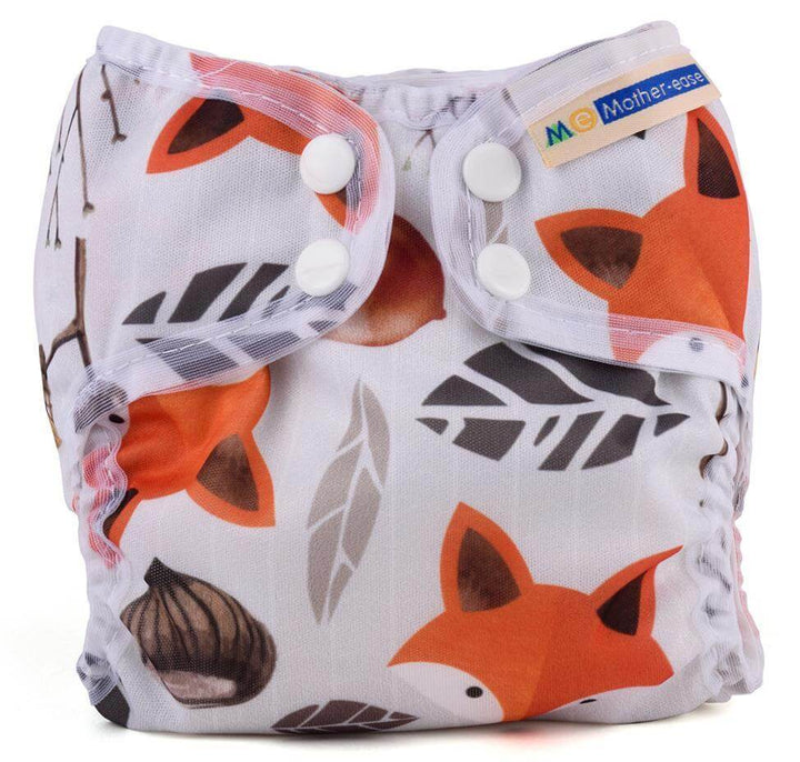 Wizard Uno Stay Dry Cloth Nappy featuring a playful fox design in orange and gray, ideal for newborns.